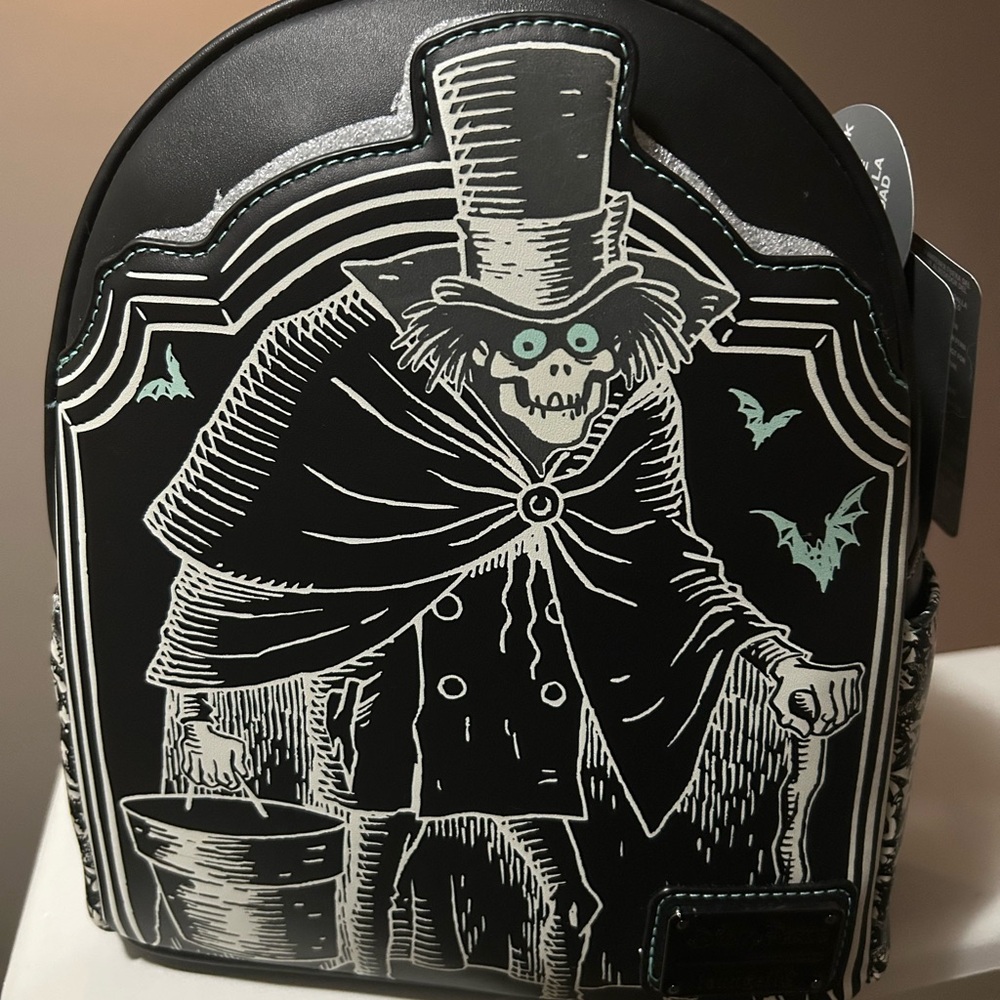 Loungefly Hatbox Ghost Haunted Mansion Mini Backpack Glow in the Dark